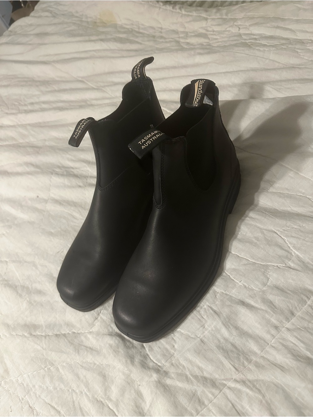 Blundstone Men's Black Chukka Boots - Slip-On Ankle Work Boots - Picture 2 of 9